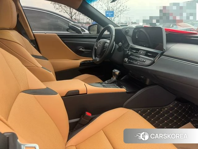 Lexus ES id 4261324 из Китая 15