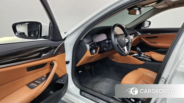 BMW 5 Series (G30) id 3884016 из Кореи 20