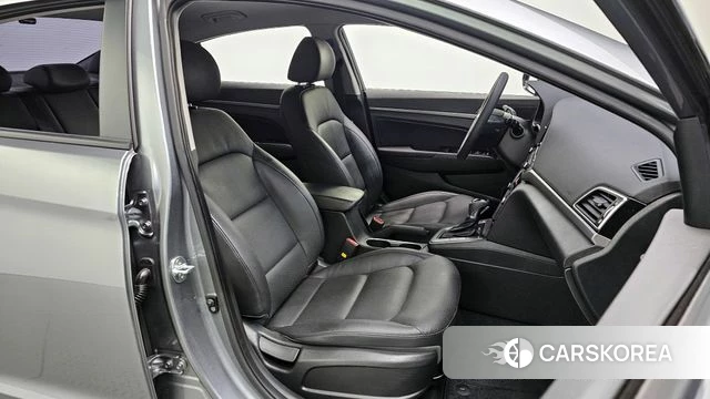 Hyundai Avante AD id 3861754 из Кореи 20