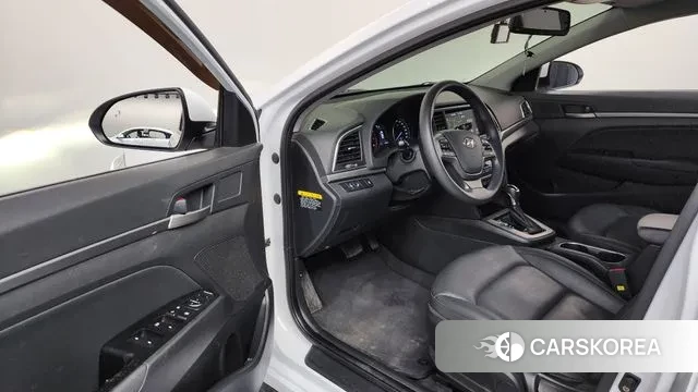 Hyundai Avante AD id 3505570 из Кореи 20