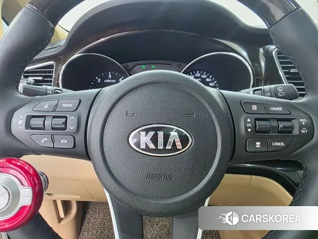 Kia The New Carnival id 3641476 из Кореи 20