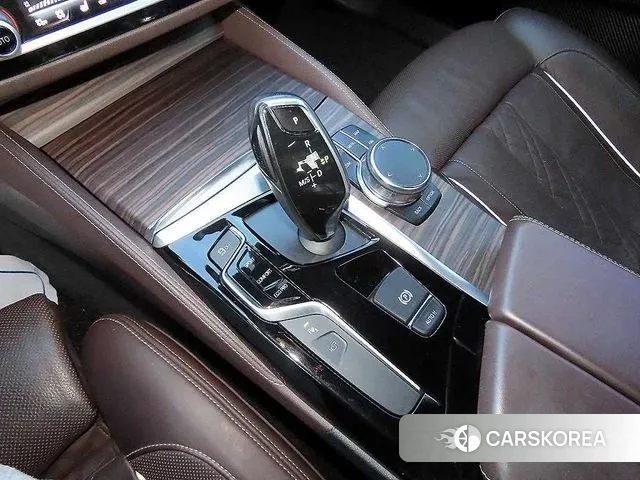 BMW 5 Series (G30) id 3622711 из Кореи 19