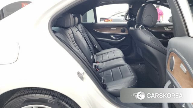 Mercedes-Benz E-Class W213 id 4292399 из Кореи 36