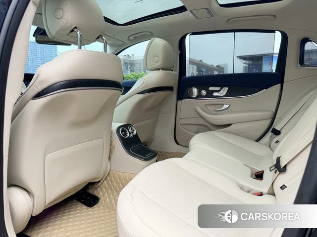 Mercedes-Benz E-class id 4271847 из Китая 15