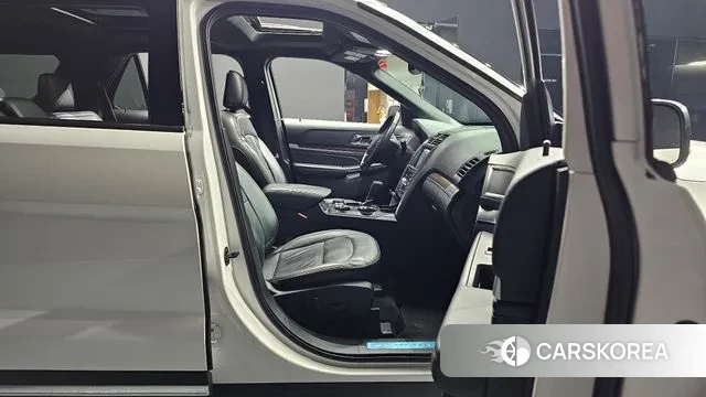 Ford Explorer id 2966344 из Кореи 20