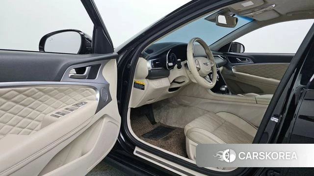 Genesis G70 id 4759801 из Кореи 30
