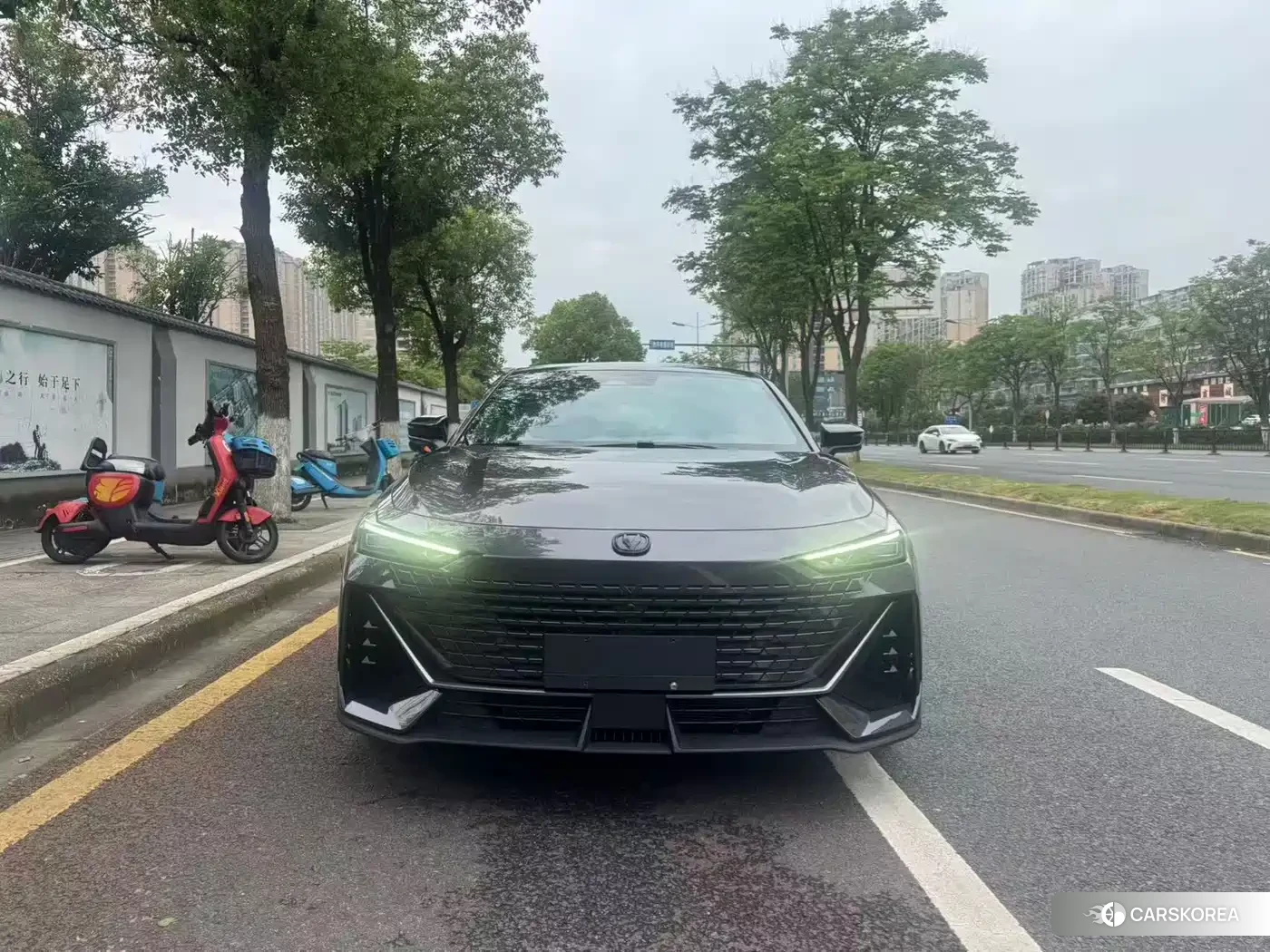 Chang'an Changan UNI-V id 4546007 из Китая 17