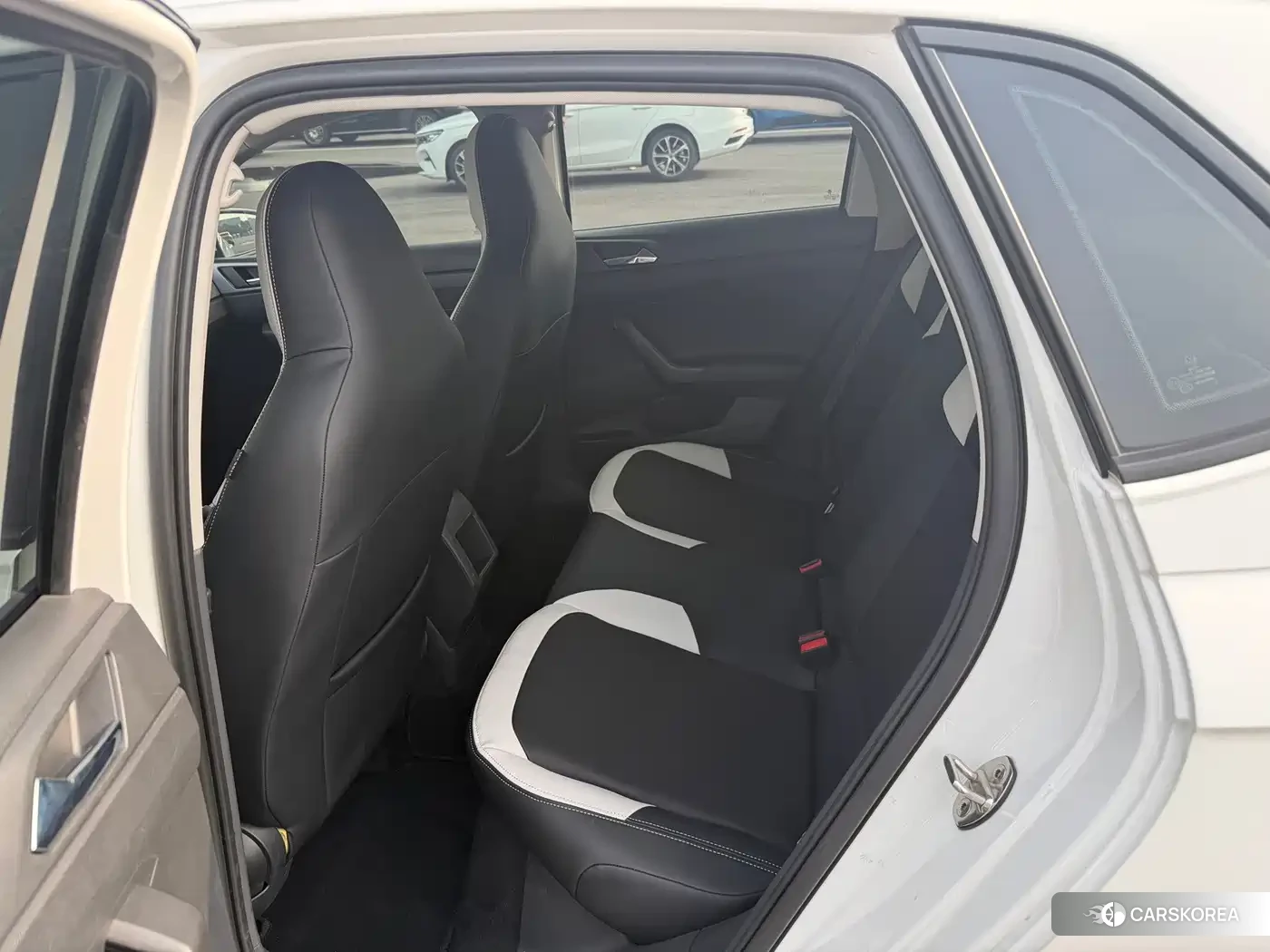 Volkswagen Polo id 4628381 из Китая 13