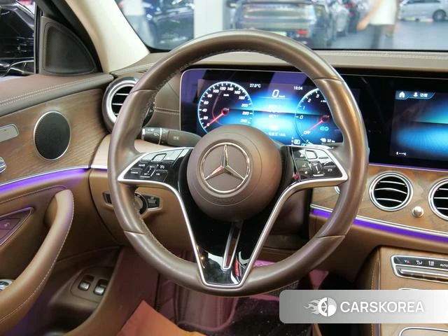 Mercedes-Benz E-class PHEV id 4264139 из Китая 19