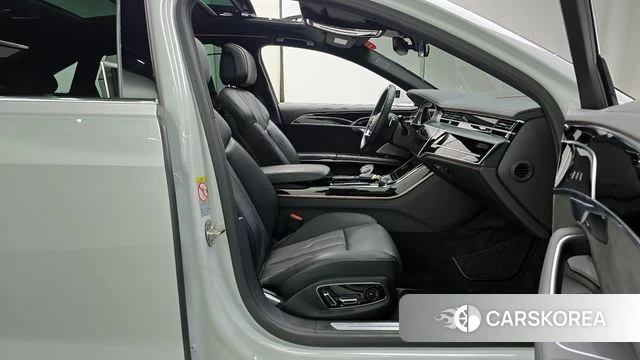 Audi A8 (D5) id 3833824 из Кореи 20