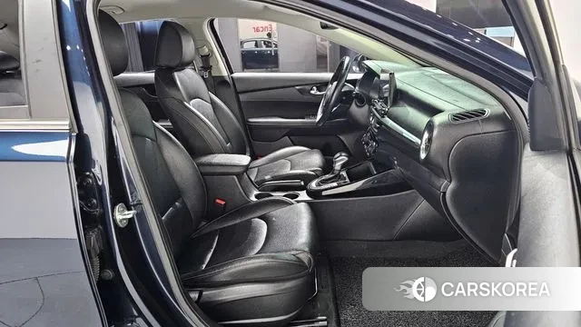 Kia Come New K3 id 3612576 из Кореи 20