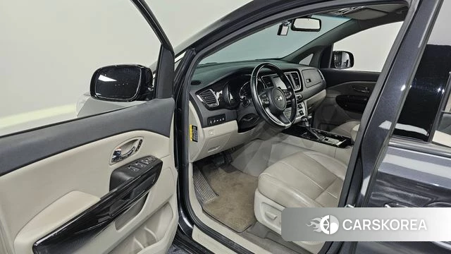 Kia The New Carnival id 3936885 из Кореи 20