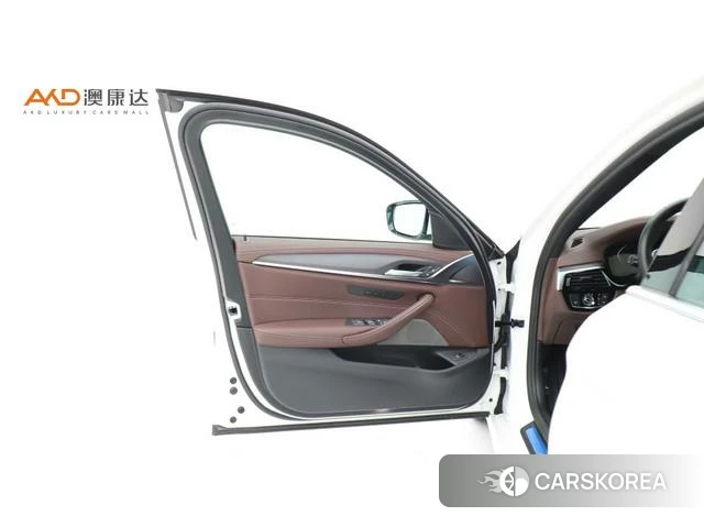 BMW 5 series id 4263155 из Китая 10