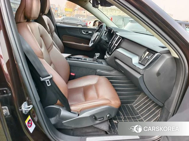 Volvo XC60 id 4208799 из Китая 23