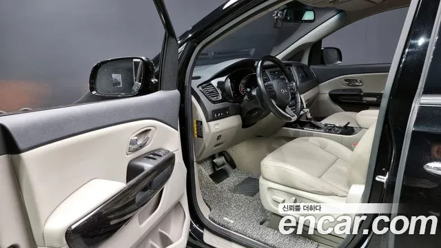 Kia The New Carnival id 2693632 из Кореи 20