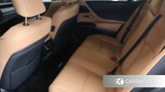 Lexus ES300h 7th generation id 4394560 из Кореи 16