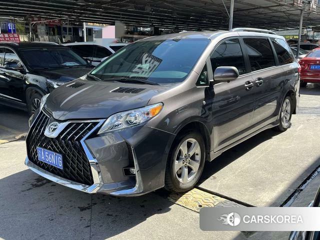 Toyota Sienna id 4260588 из Китая 13