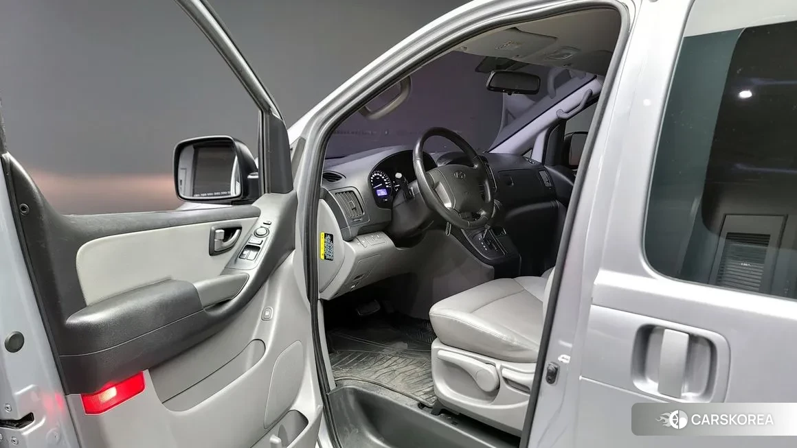 Hyundai The New Grand Starex id 1551831 из Кореи 20