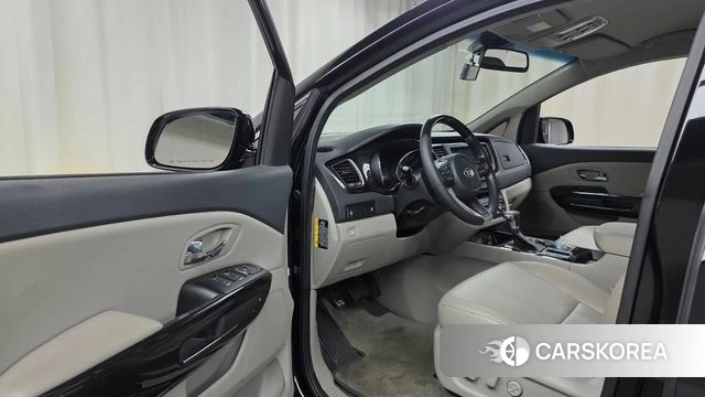 Kia The New Carnival id 4225540 из Кореи 30