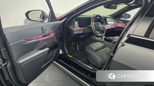 BMW 7 Series (G70) id 4893260 из Кореи 34