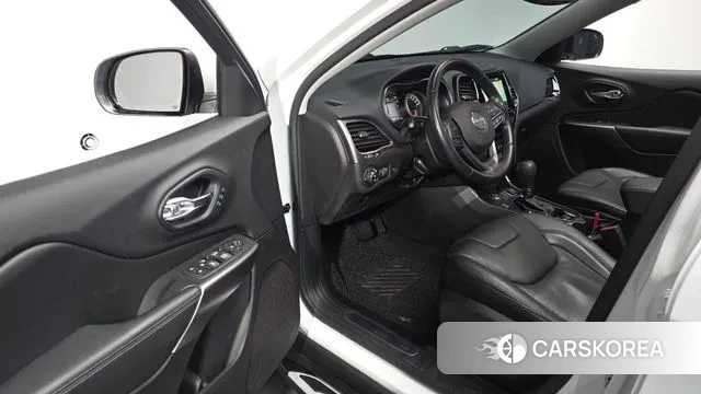 Jeep Cherokee (KL) id 3238396 из Кореи 20