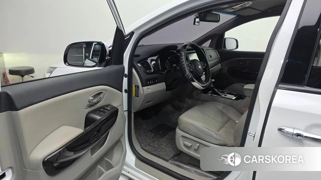 Kia The New Carnival id 4658188 из Кореи 20