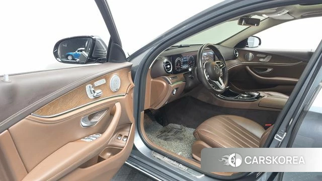 Mercedes-Benz E-Class W213 id 4203407 из Кореи 33