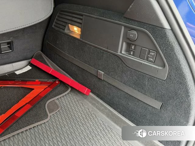 Volkswagen Touareg id 4213102 из Китая 20