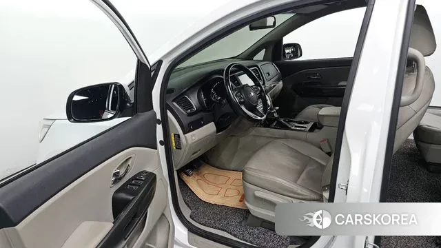 Kia The New Carnival id 2285264 из Кореи 20