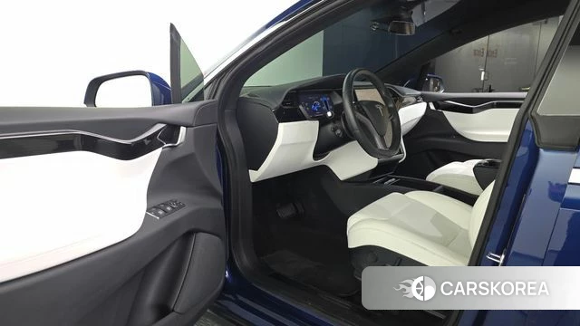 Tesla Model X id 4384395 из Кореи 34