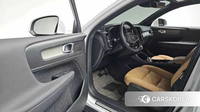 Volvo XC40 id 3819948 из Кореи 20