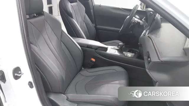 Lexus UX300h id 3624397 из Кореи 20