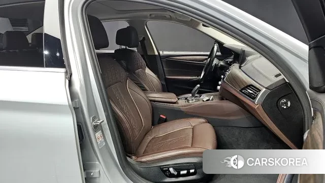 BMW 5 Series (G30) id 3474170 из Кореи 20