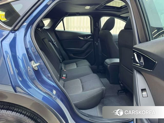 Mazda CX-4 id 4290703 из Китая 17