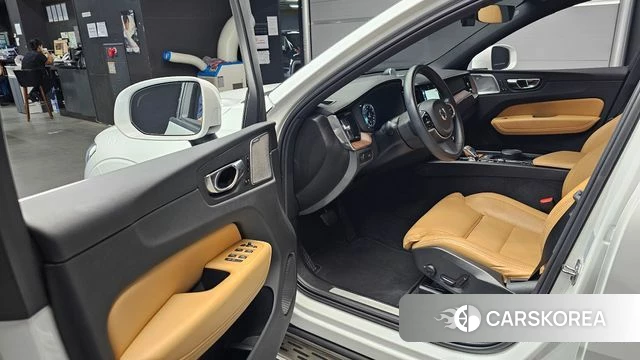 Volvo XC60 second Generation id 4632129 из Кореи 31