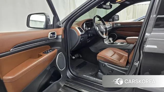 Jeep Grand Cherokee id 3708696 из Кореи 20