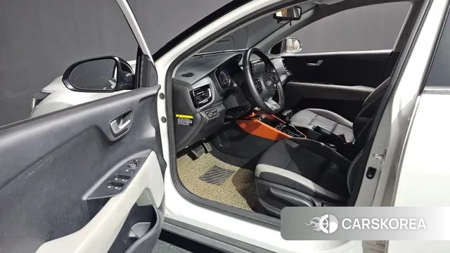 Kia Stonic id 3531029 из Кореи 20