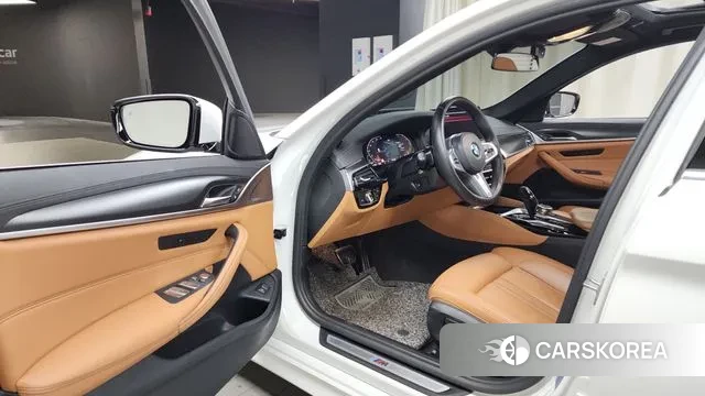 BMW 5 Series (G30) id 2940096 из Кореи 20