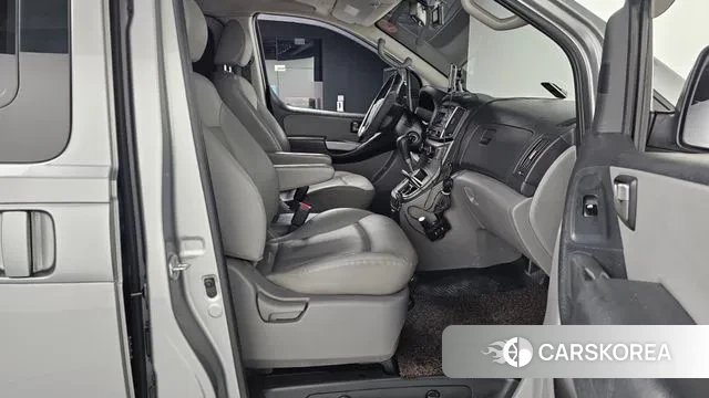 Hyundai The New Grand Starex id 3541319 из Кореи 20