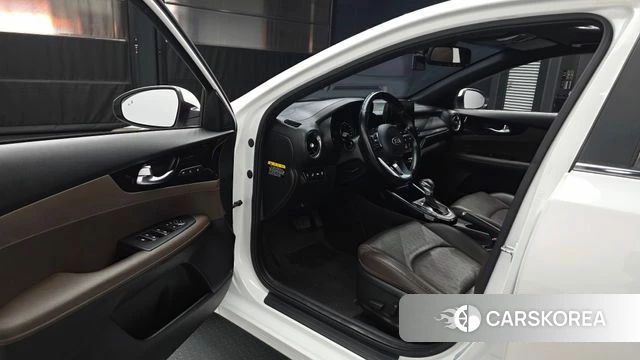 Kia Come New K3 id 3845611 из Кореи 20