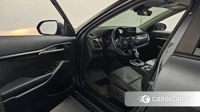 Kia Seltos id 3383947 из Кореи 20