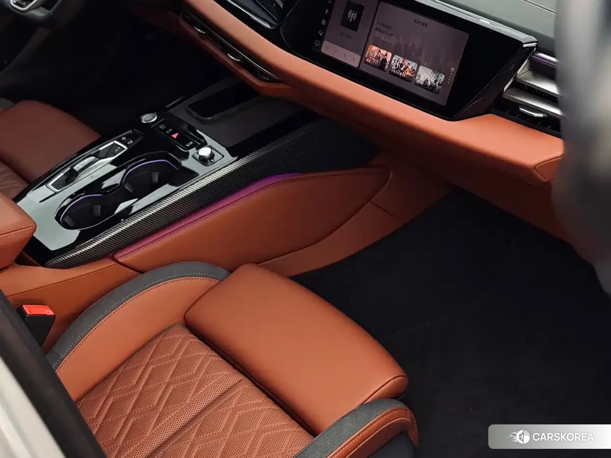 Audi A5L id 4576426 из Китая 23
