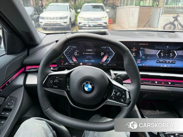 BMW 5 Series (G60) id 4607458 из Кореи 15