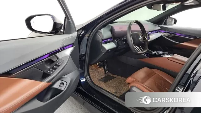 BMW 5 Series (G60) id 3757885 из Кореи 20