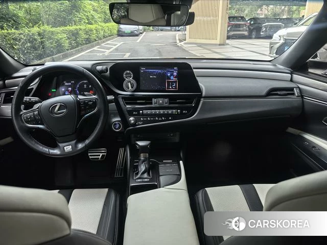 Lexus ES id 4334925 из Китая 13