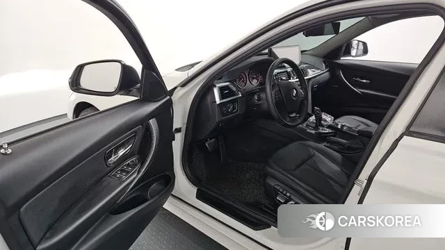 BMW 3 Series (F30) id 3357383 из Кореи 20