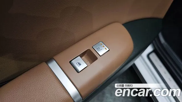 Hyundai Grandeur (GN7) id 2640028 из Кореи 20