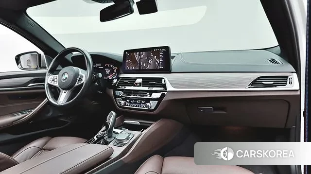 BMW 5 Series (G30) id 3384852 из Кореи 20