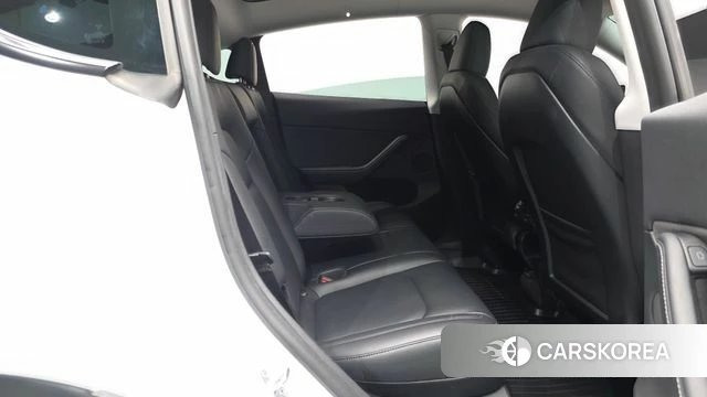 Tesla Model Y id 4488305 из Кореи 31