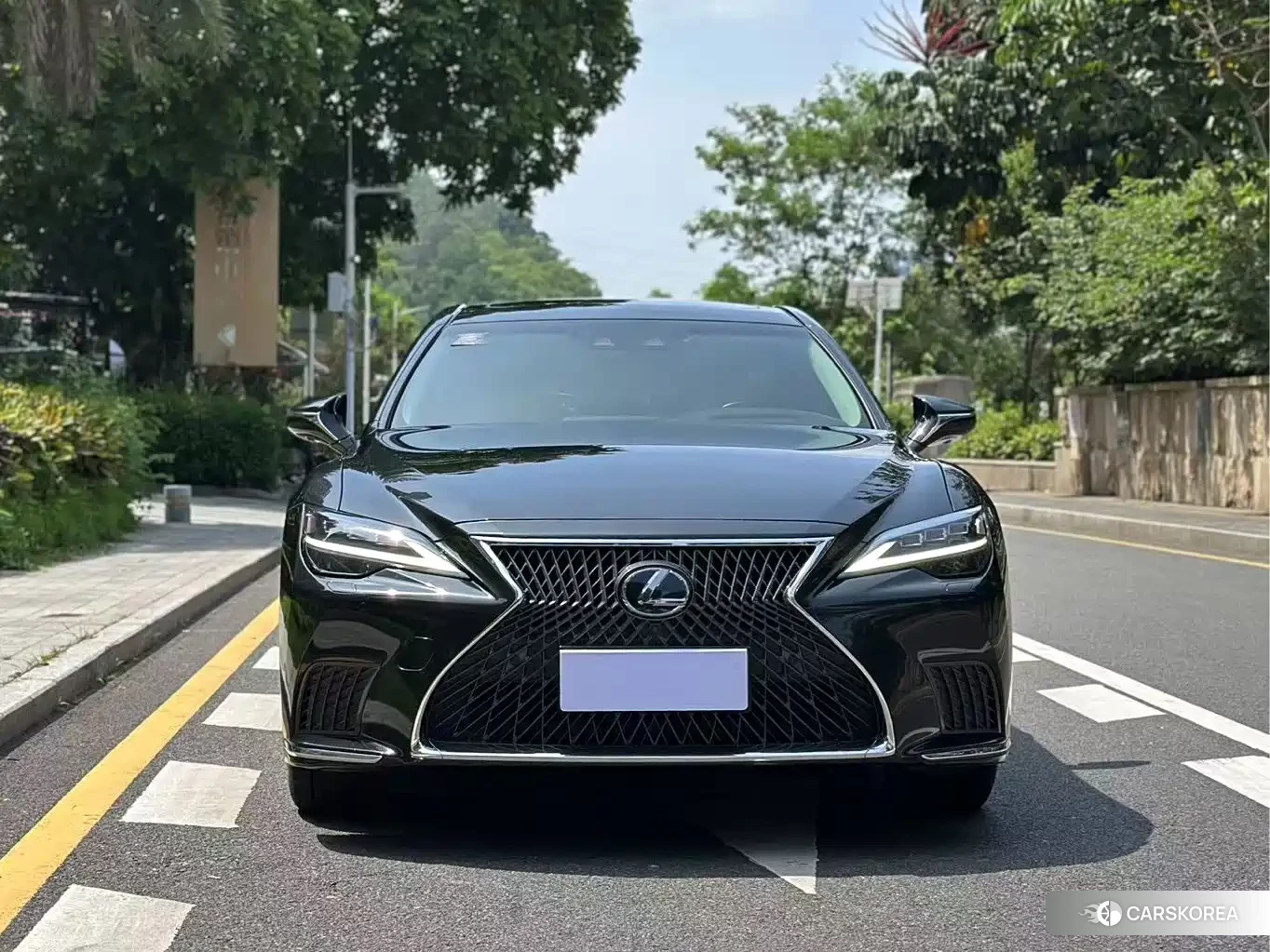 Lexus LS id 4600602 из Китая 18